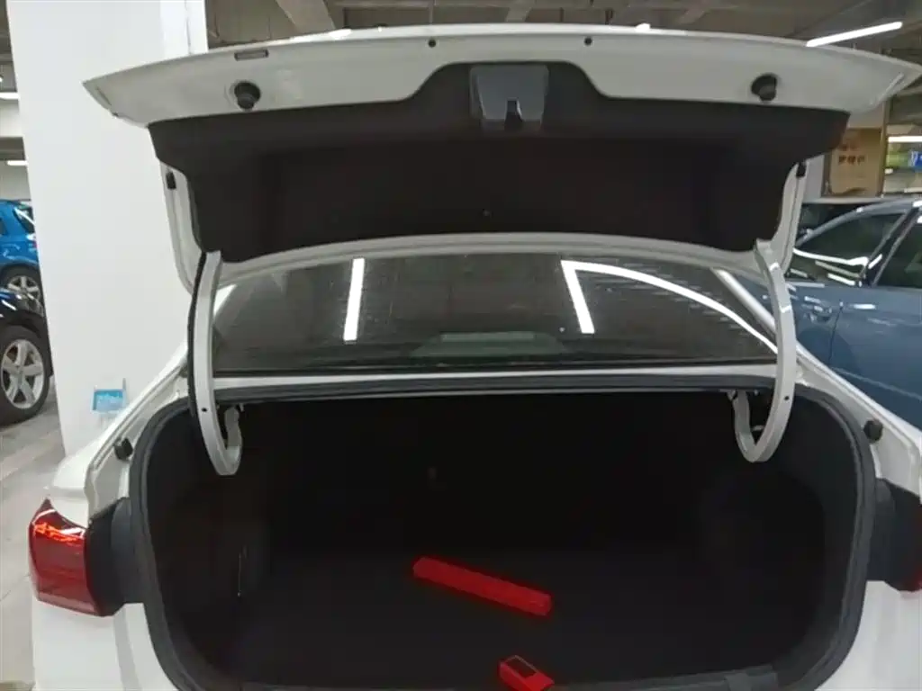 Volkswagen Bora 2021 1.5L Automatic Fashion Smart Edition фото 19