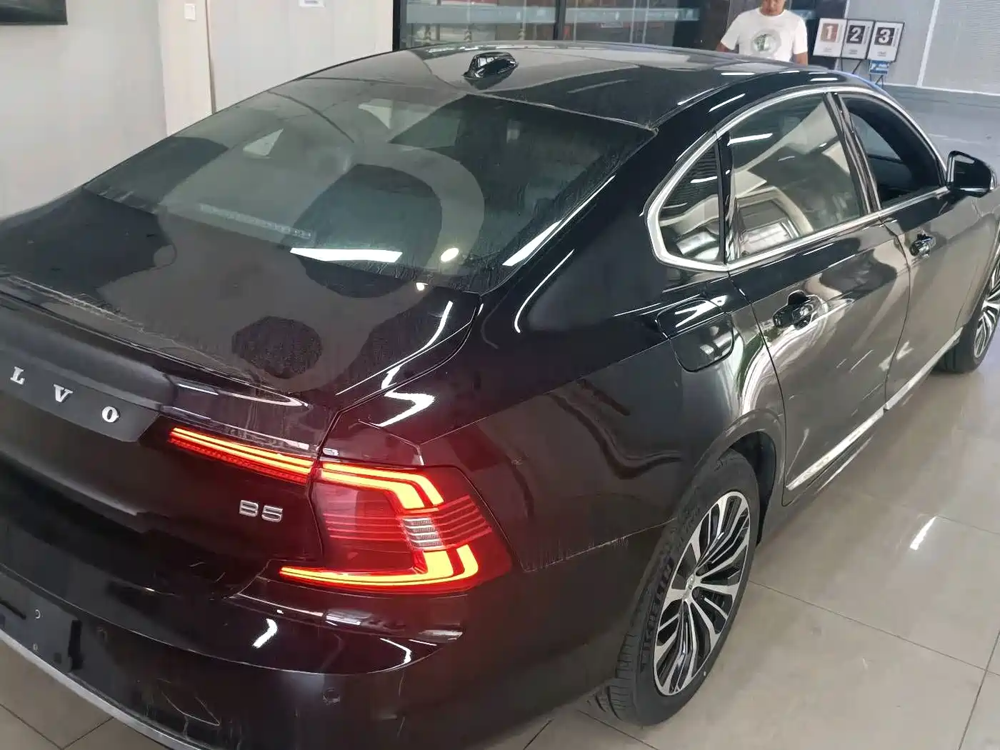 Volvo S90 2025 2025 B5 Elegance Luxury Edition