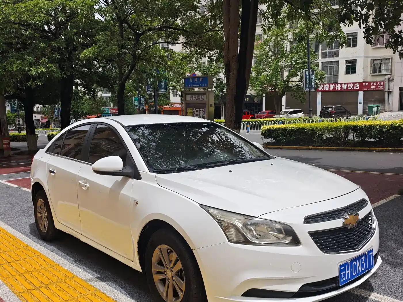 Chevrolet Cruze 2015 1.5L Classic SL MT фото 3