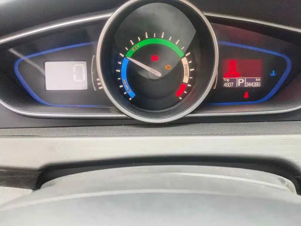 Roewe e550 2016 2016 Exclusive Edition