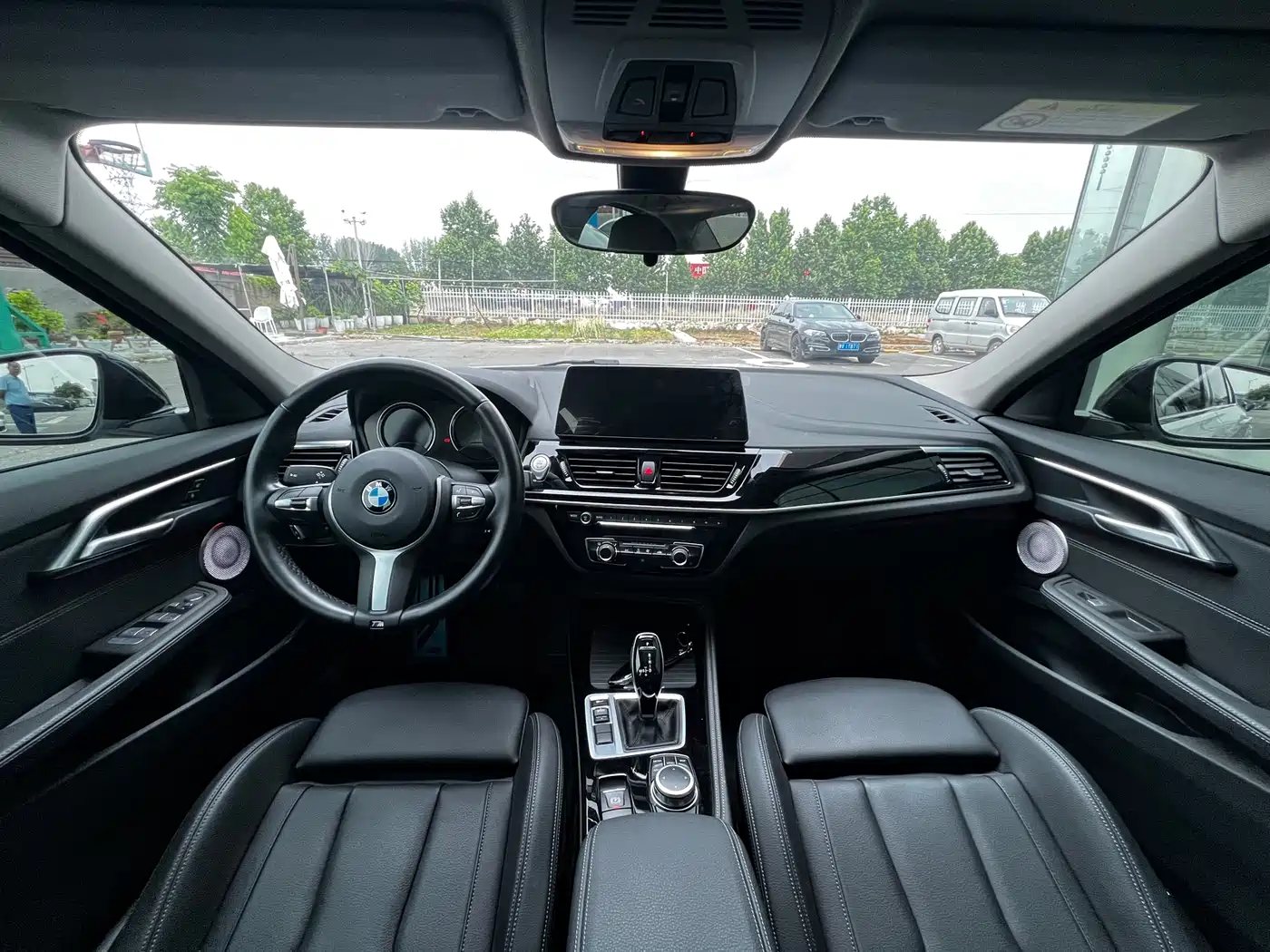 BMW 1 Series 2022 125i M Sport Shadow Edition фото 5