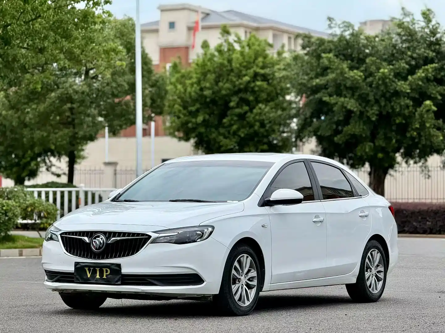 Фото 1 - Buick Excelle