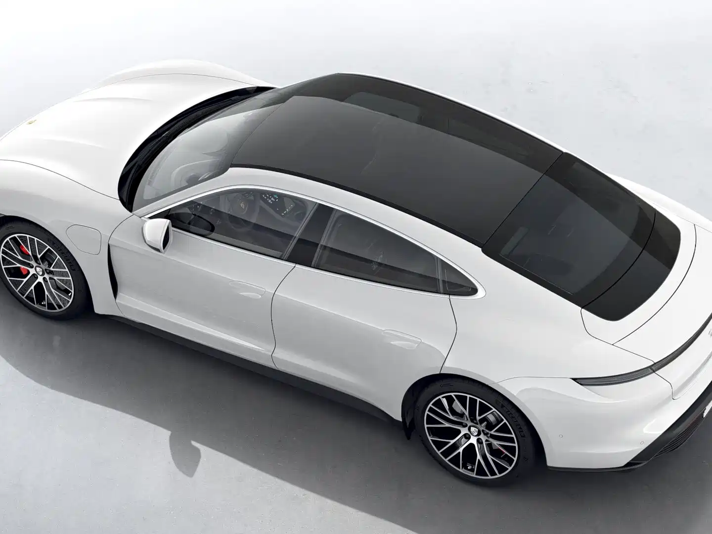 Фото 4 - Porsche Taycan