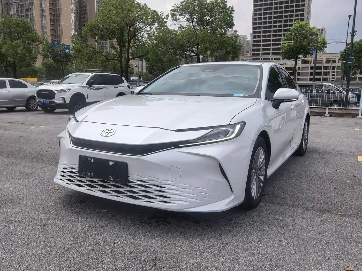 TOYOTA CAMRY 2025