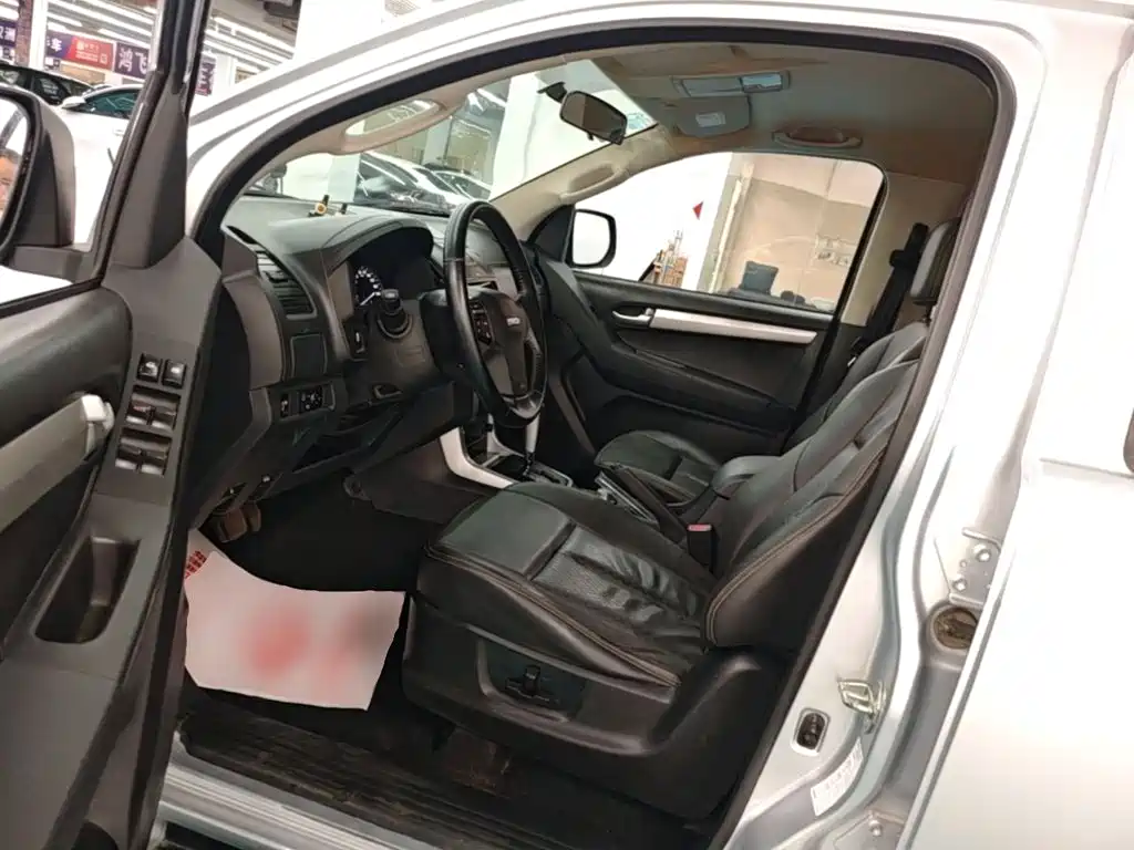 Isuzu D-MAX 2016 2015 2.5T 4WD Automatic Super Luxury 4JK1