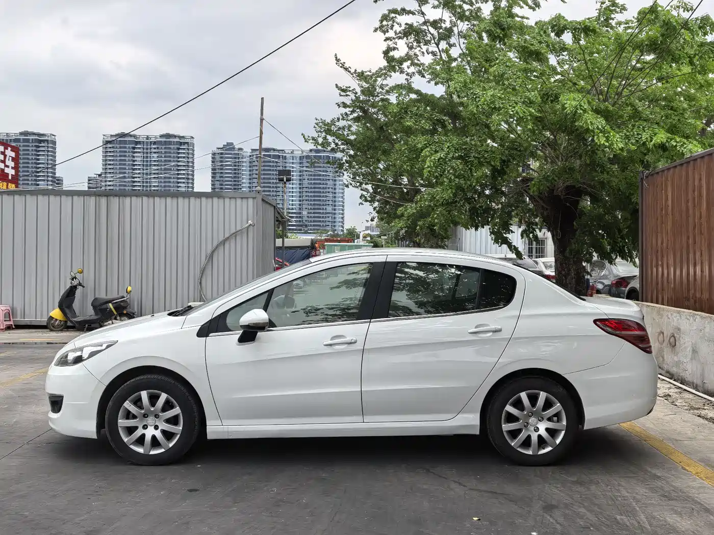 Peugeot 308 2016 1.6L Automatic Fashion фото 10