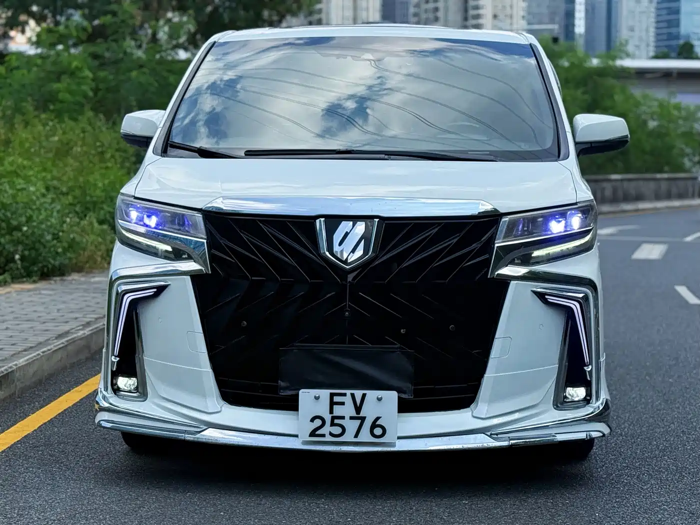 Toyota Vellfire 2021 2020 Twin Engine 2.5L HV Premium Edition