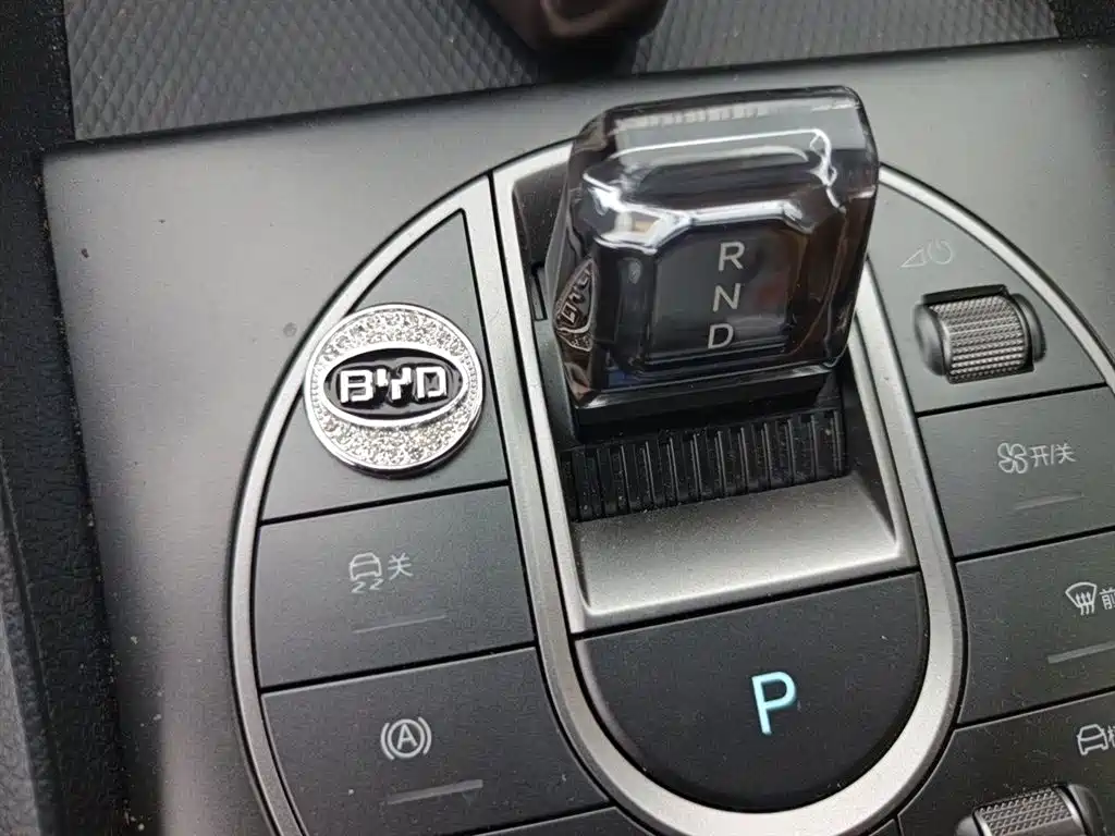 BYD Hai Bao 05 DM-i 2025 DM-i Smart Drive Edition 55KM Luxury фото 7