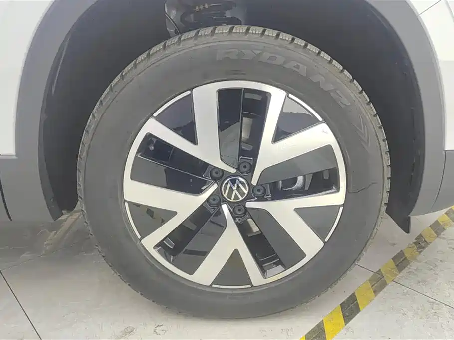Volkswagen Tayron 2026 Model Shared Edition 300TSI фото 6