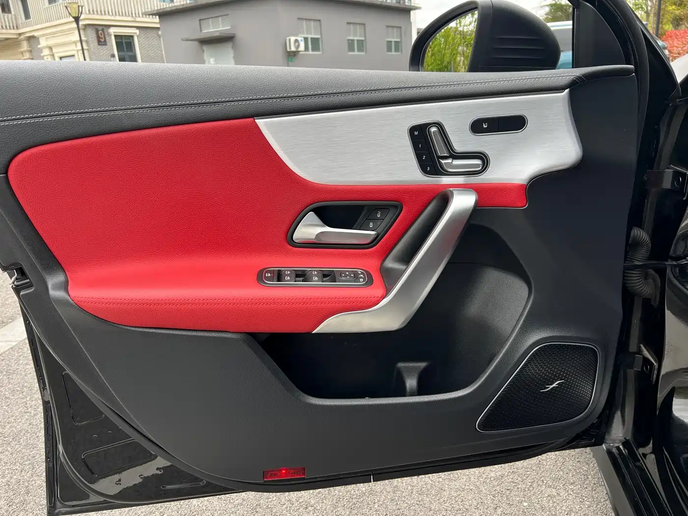 Mercedes-Benz A-Class AMG (Import) 2020 AMG A 35 4MATIC фото 20
