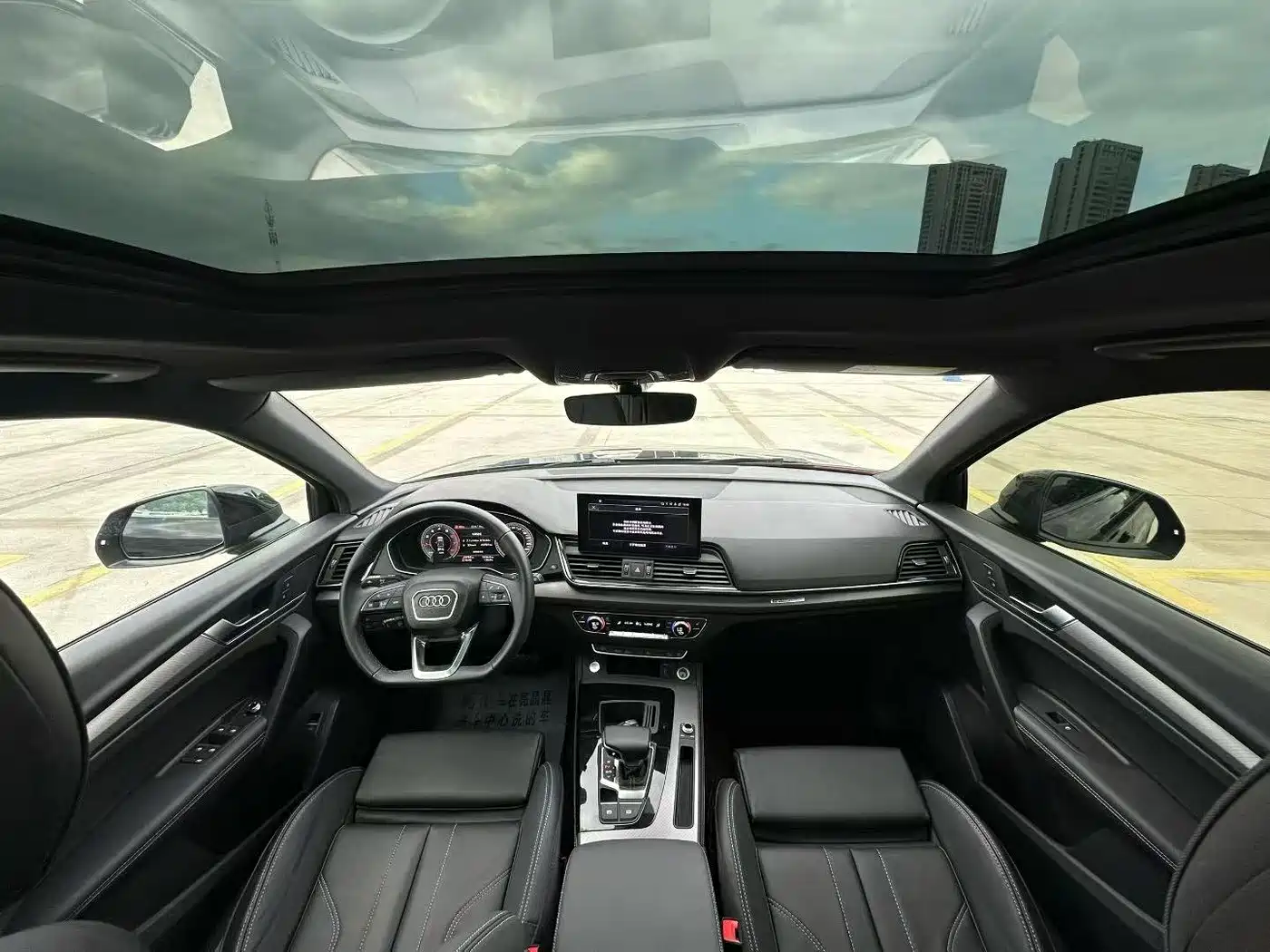 Фото 6 - Audi Q5L