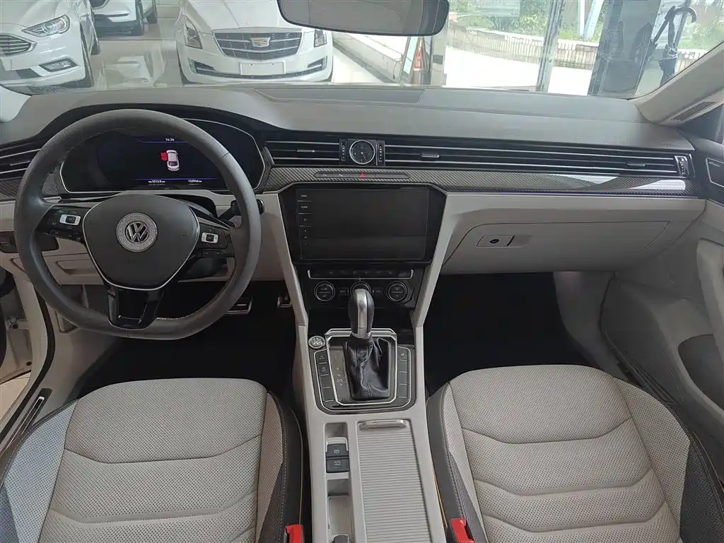 Volkswagen FAW-Volkswagen CC 2019 380TSI Glamour Edition China V фото 12