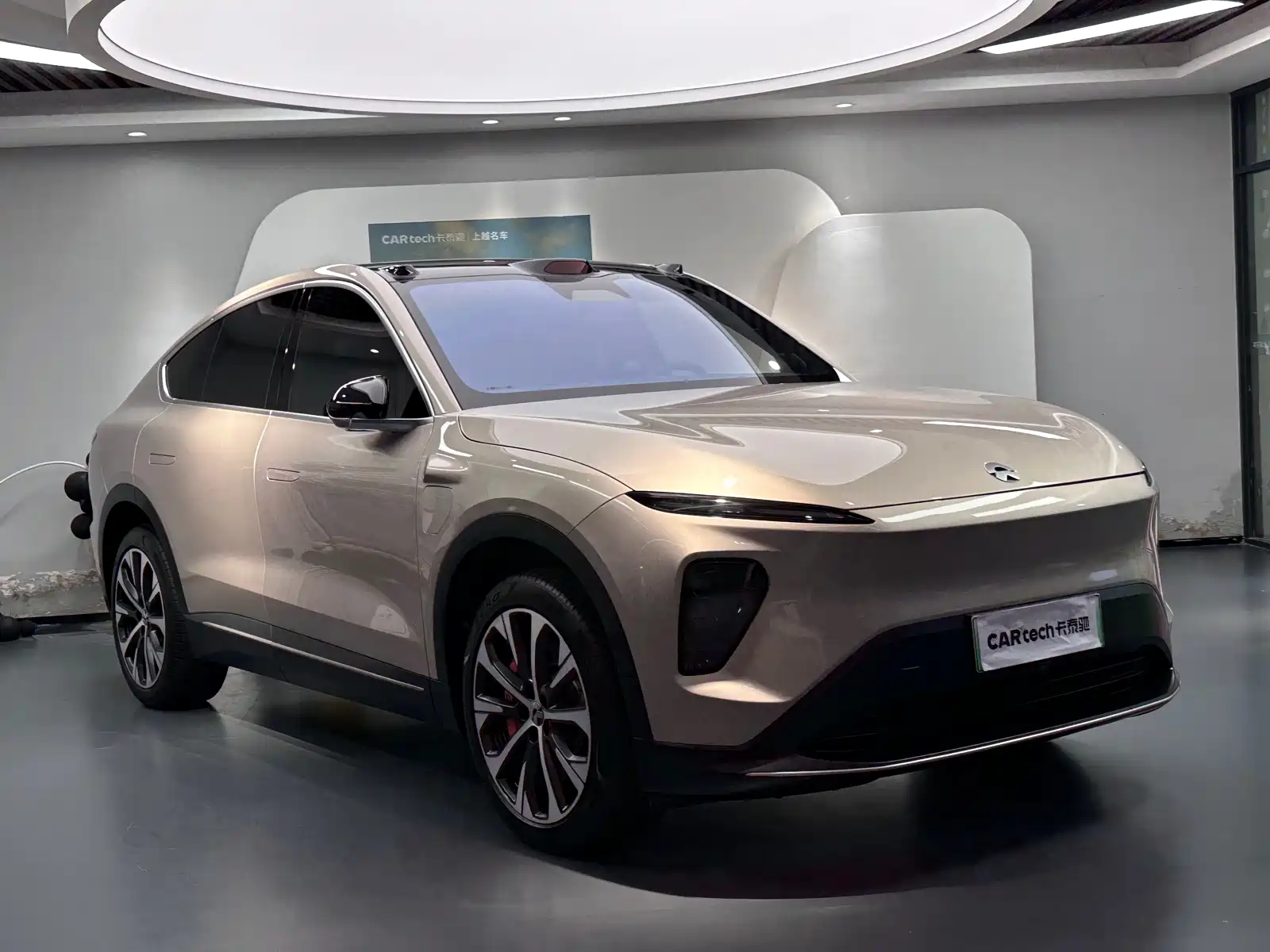Photo 3 - NIO EC7