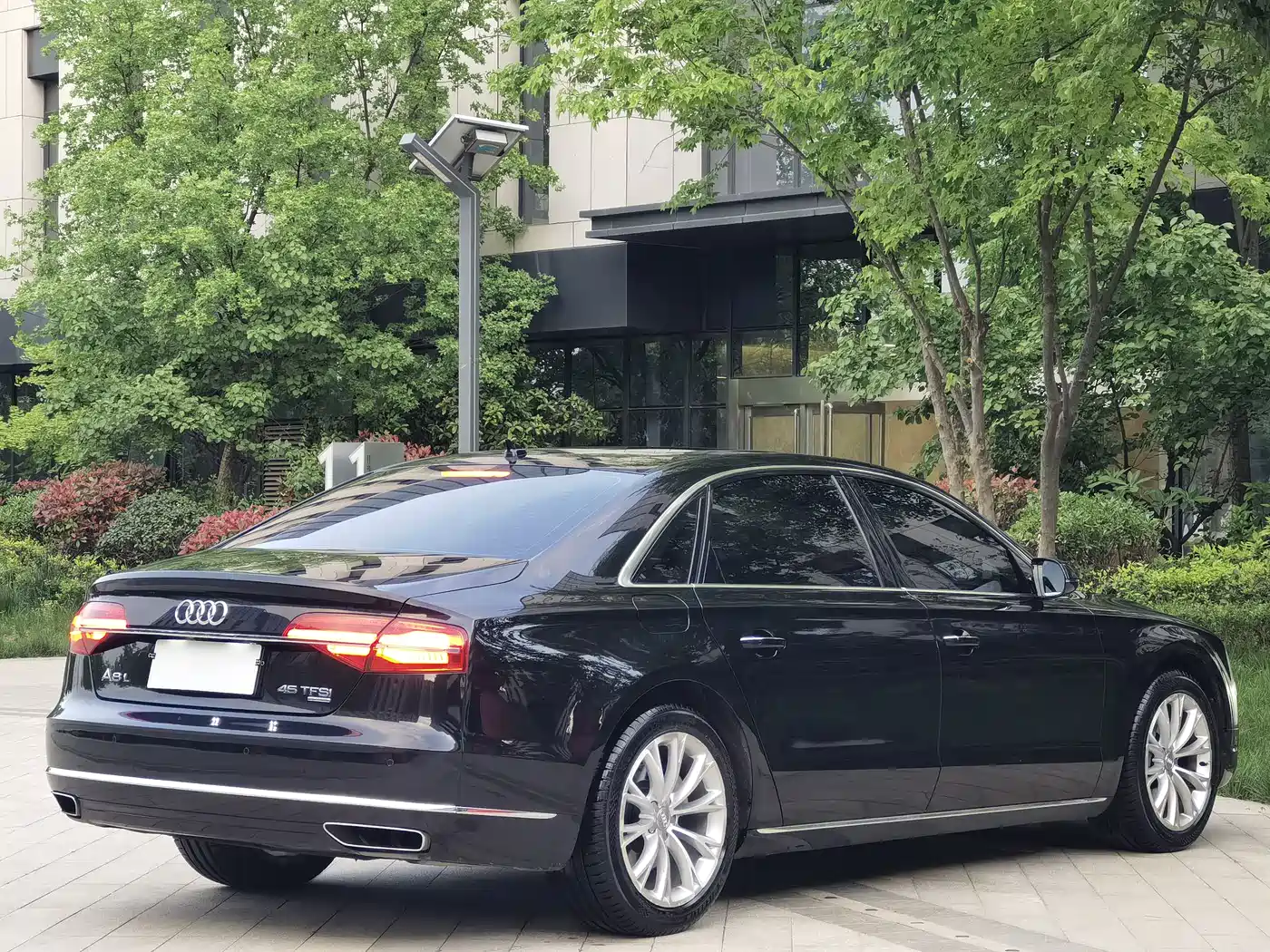 Audi A8 2014 A8L 45 TFSI quattro Luxury фото 6