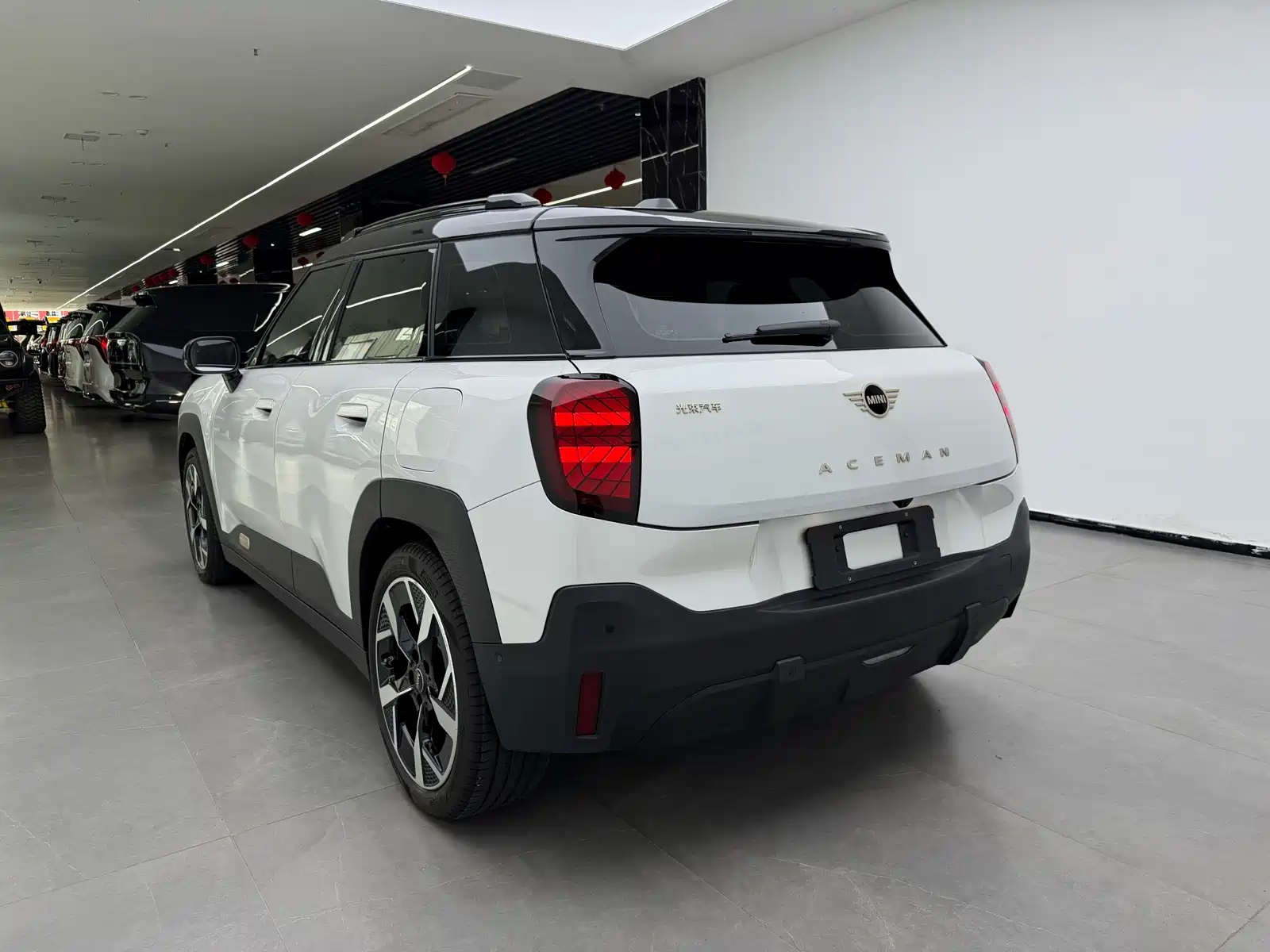 صورة 4 - MINI Aceman