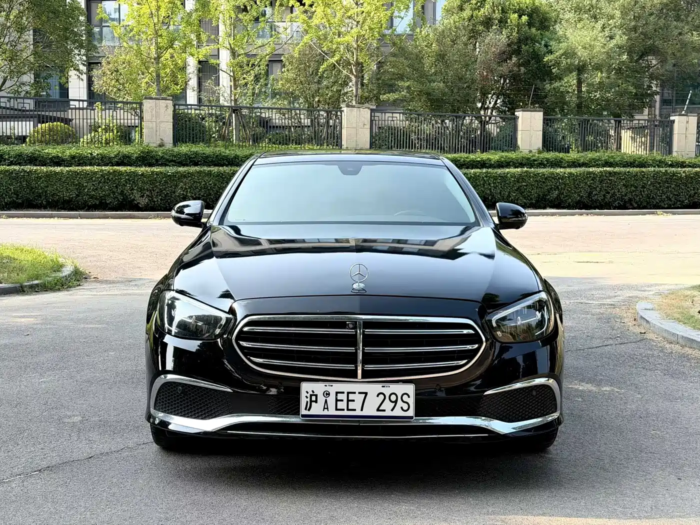 Фото 2 - Mercedes-Benz E-Class