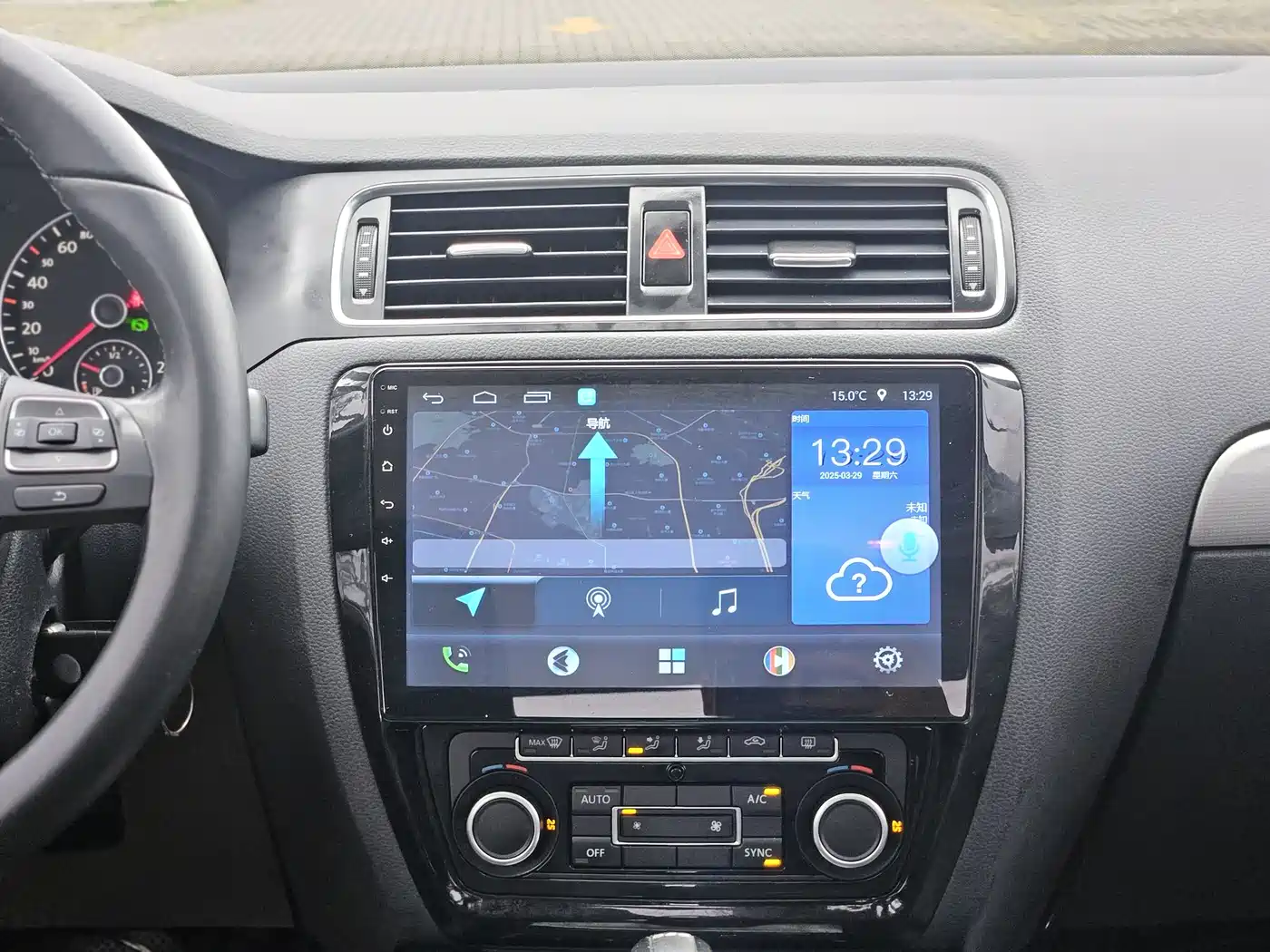 Volkswagen Sagitar 2012 1.4TSI Automatic Luxury фото 6