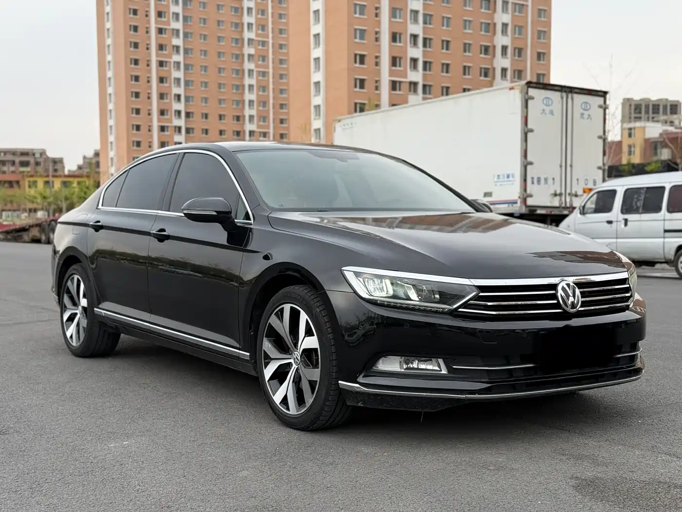 Volkswagen Magotan 2019 330TSI DSG Luxury Class China VI фото 3