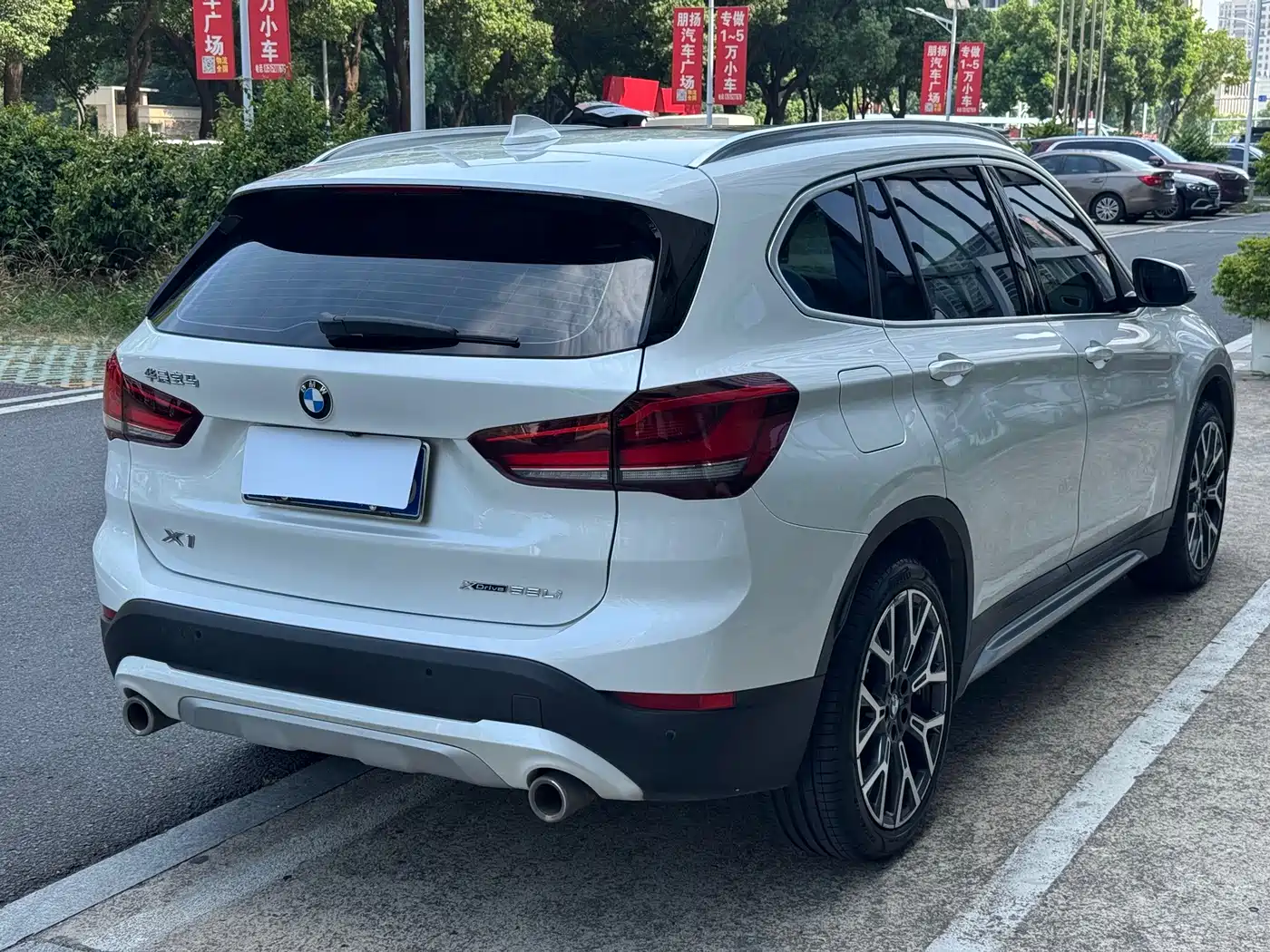 Photo 6 - BMW X1