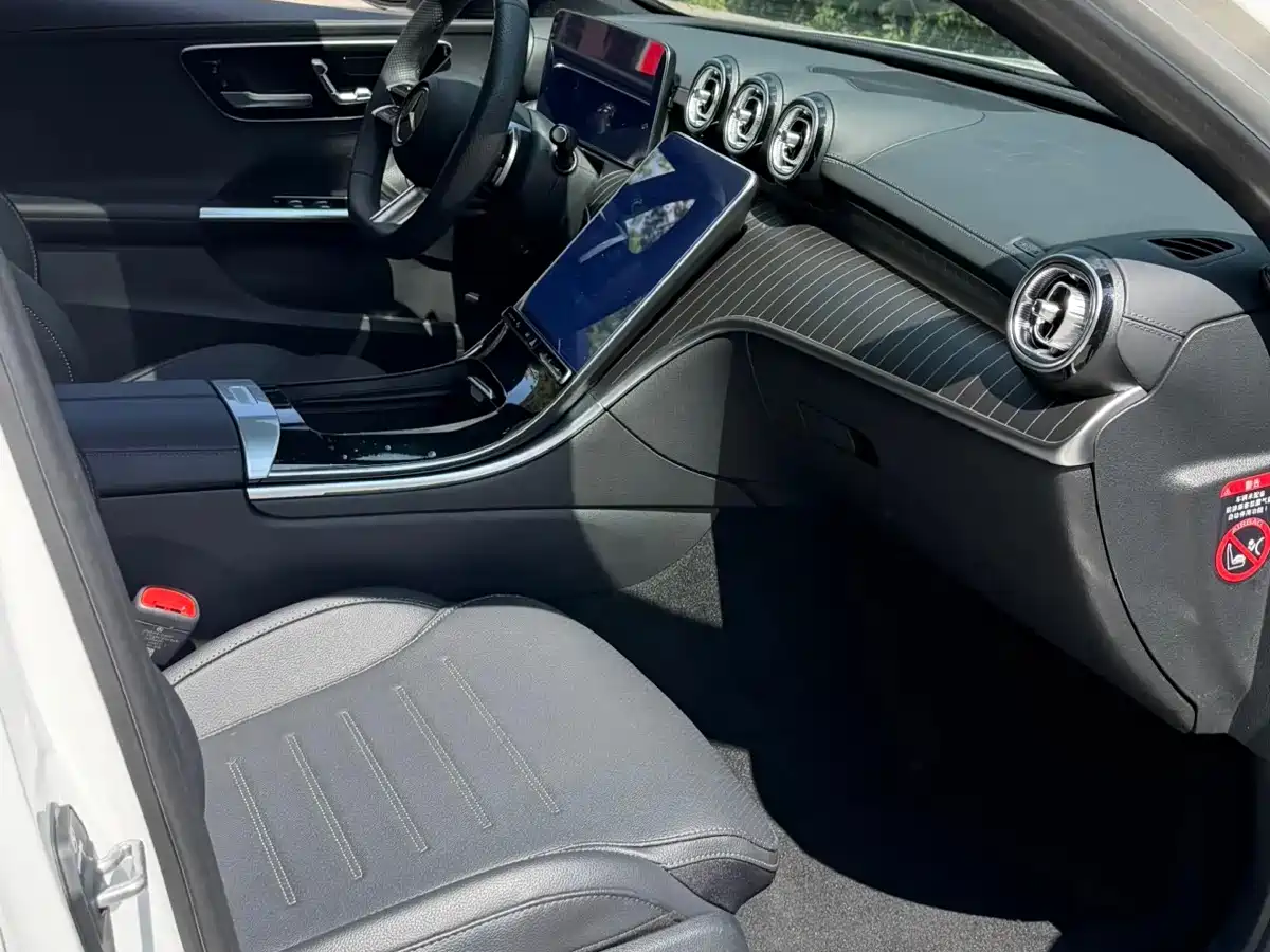 Mercedes-Benz C-Class 2023 C 260 L Sport фото 7