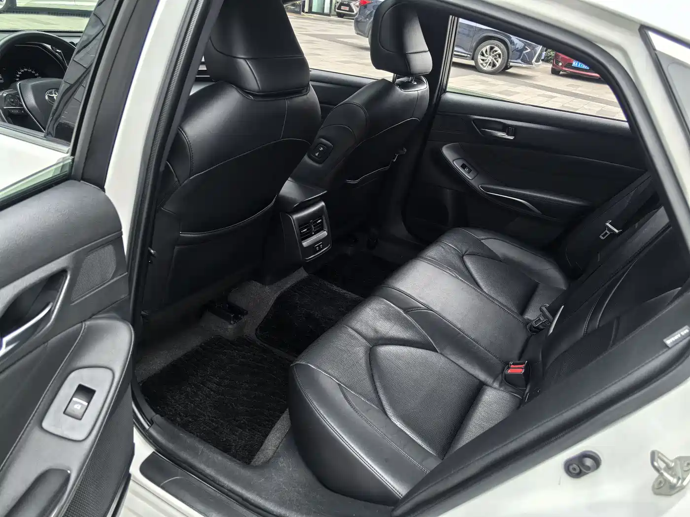 Toyota Avalon 2019 2.0L Luxury Edition (China VI) фото 15