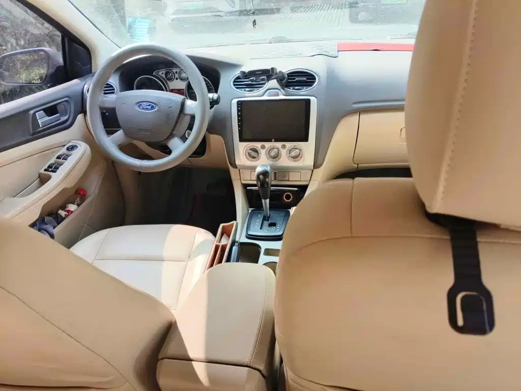 Photo 12 - Ford Focus