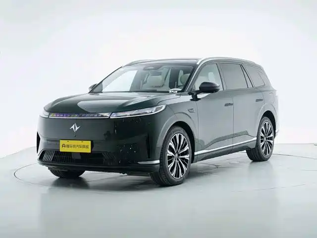 Dongfeng Yipai eπ008 2025 2026 6-seater Extended Range Family Edition