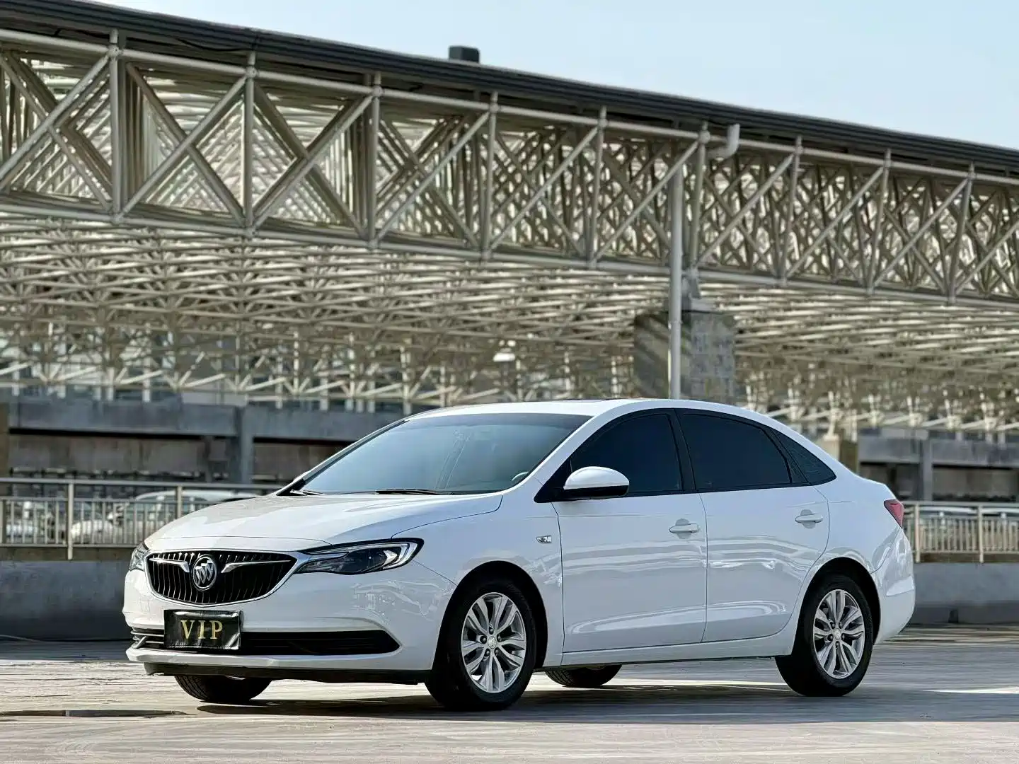 Фото 1 - Buick Excelle