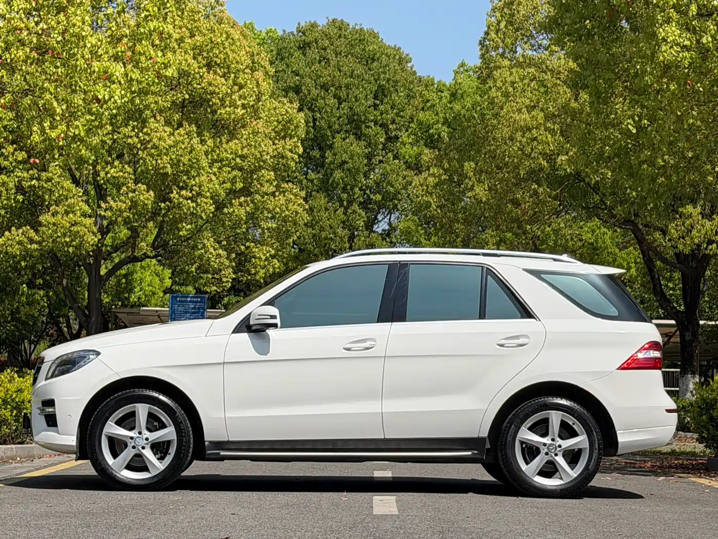 Mercedes-Benz M-Class 2014 ML 320 4MATIC фото 4