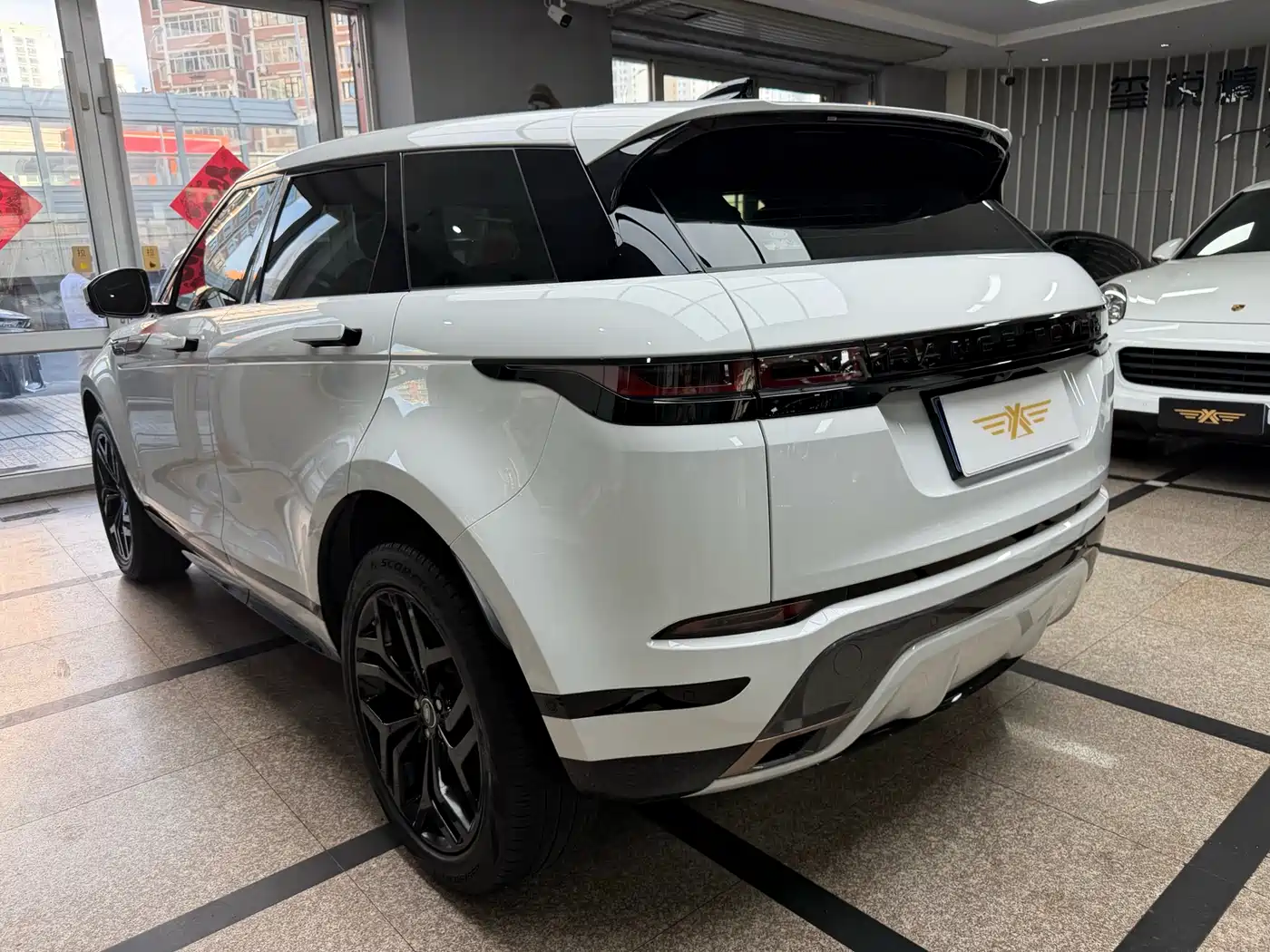 Land Rover Range Rover Evoque 2020 Model 249PS R-DYNAMIC S Gloss Black Sport Tech Edition фото 7