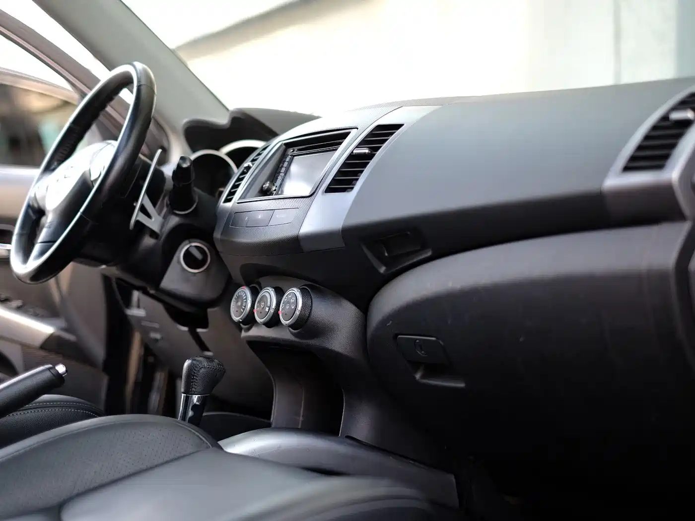 Mitsubishi Outlander (Import) 2009 2009 3.0 Luxury