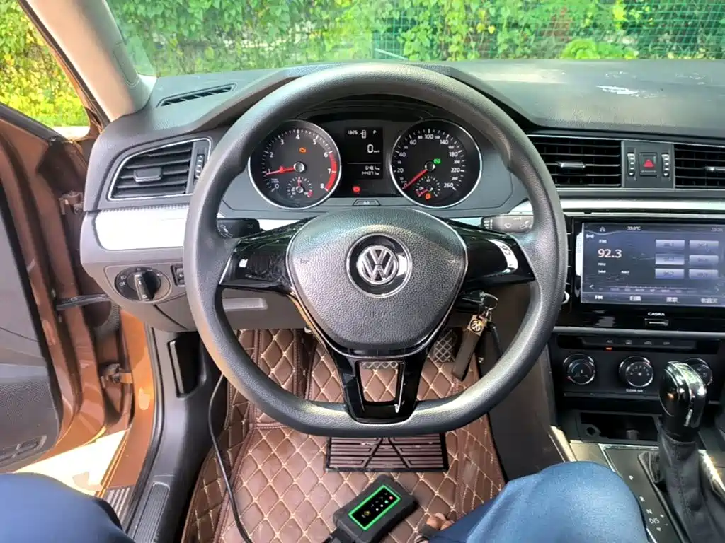 Volkswagen Lamando 2015 2015 230TSI DSG Style