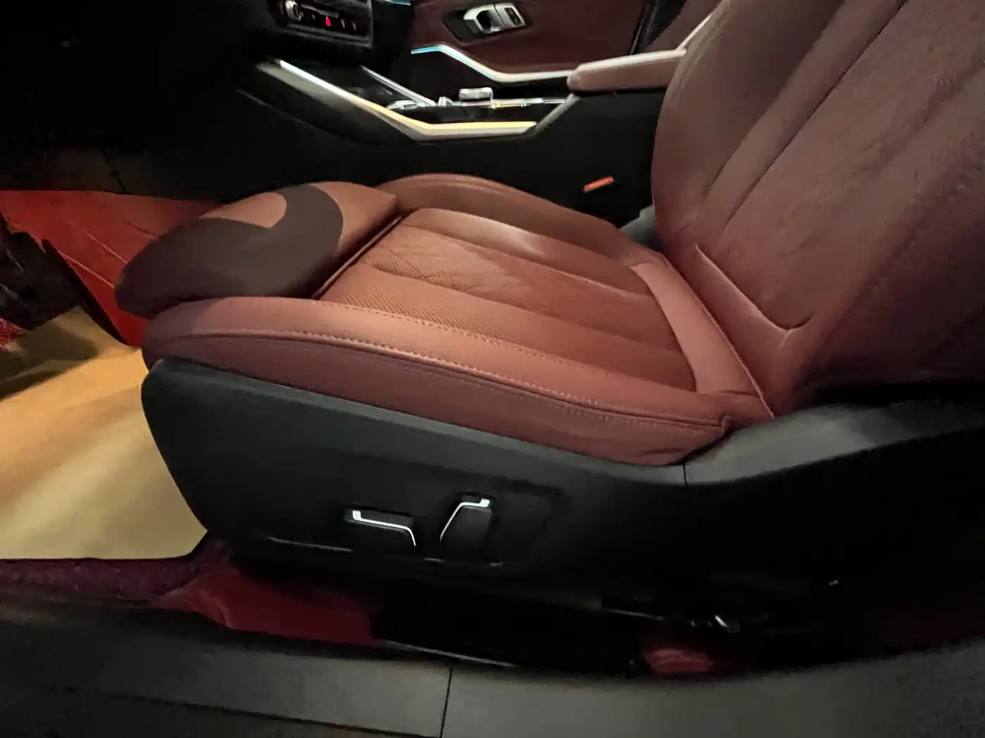 BMW 3 Series 2024 325Li M Sport Package фото 9