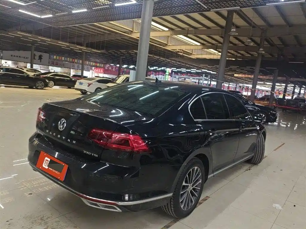 Volkswagen Magotan 2020 330TSI DSG Luxury фото 2