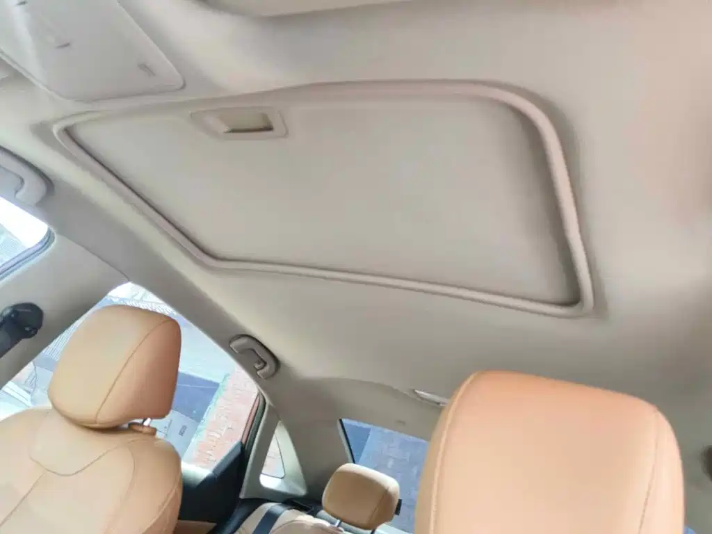 Фото 14 - Buick Excelle