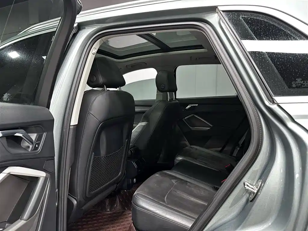 Audi Q3 2022 35 TFSI Fashion Dynamic фото 16