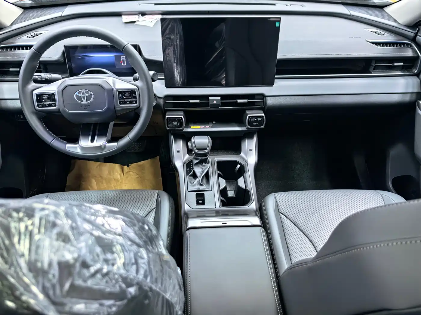 Toyota RAV4 Rongfang 2026 2.0L Base Model фото 12