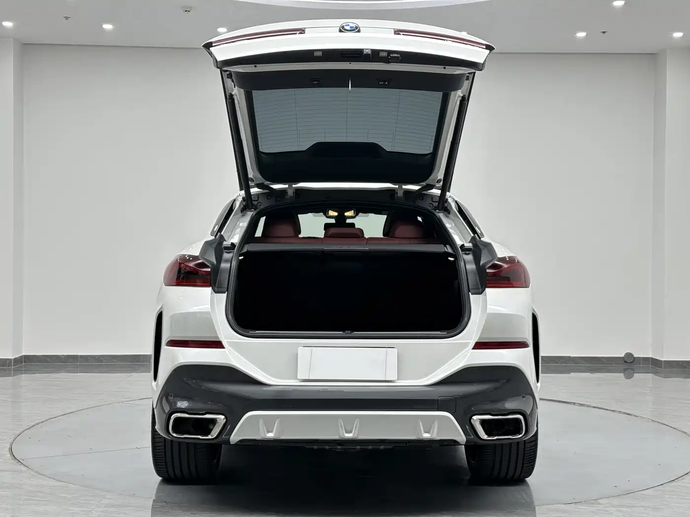 BMW X6 2022 Facelift xDrive40i Exclusive M Sport Package фото 30