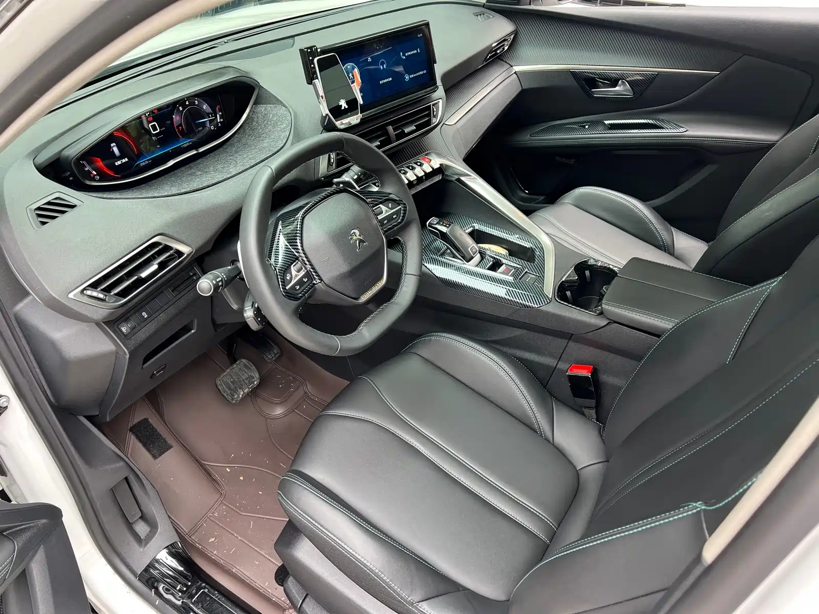 صورة 7 - Peugeot 5008