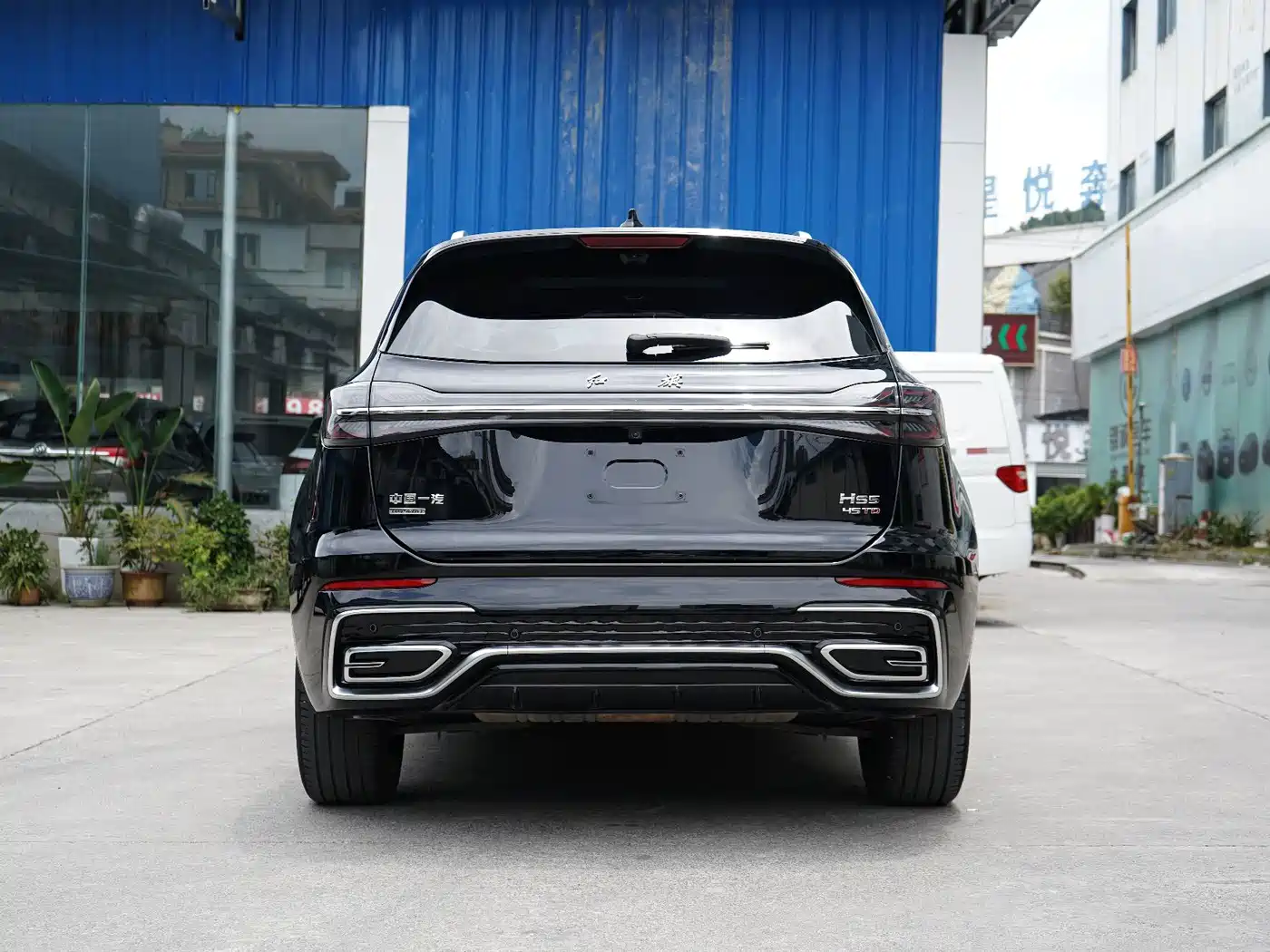 Фото 7 - Hongqi HS5