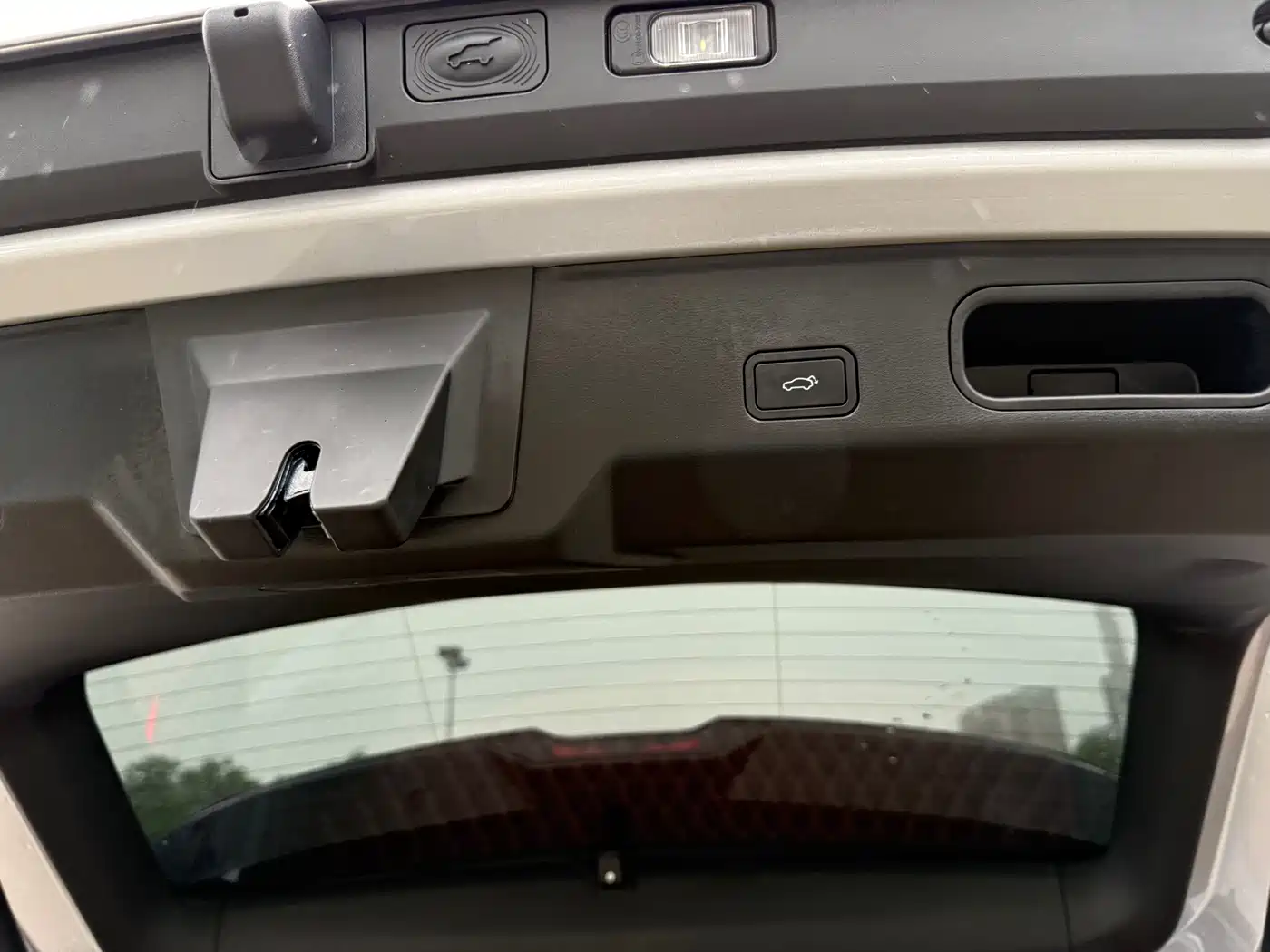 Geely Atlas L 2025 2025 4th Gen 1.5TD DCT Splendor