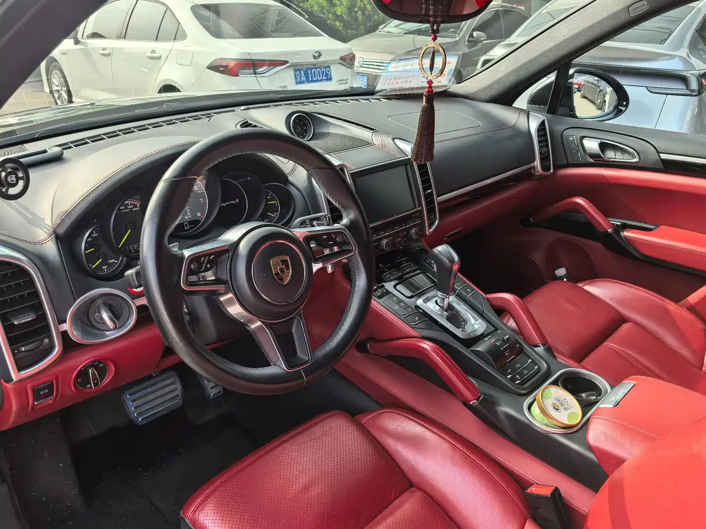 Porsche Cayenne New Energy 2016 Cayenne S E-Hybrid 3.0T фото 2
