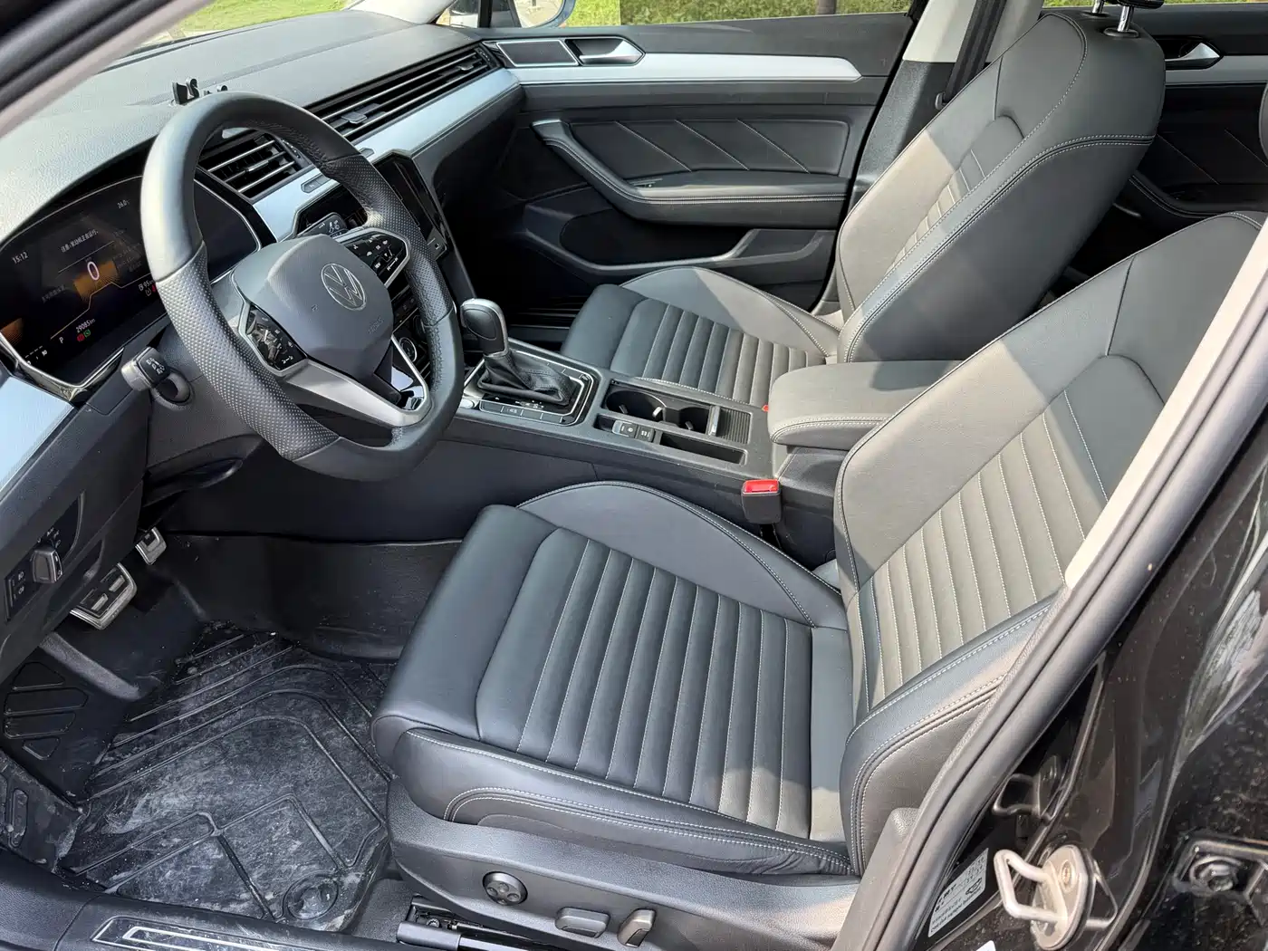 Volkswagen Magotan 2025 Popular Edition 280TSI DSG Comfort фото 9
