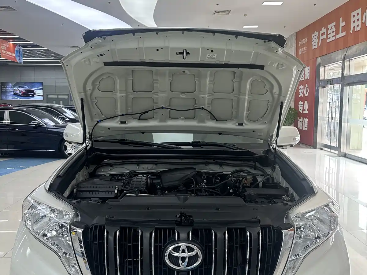 Toyota Prado 2016 2.7L Auto Standard Edition фото 9