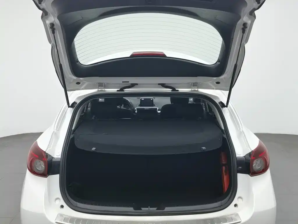 Photo 16 - Mazda Mazda 3