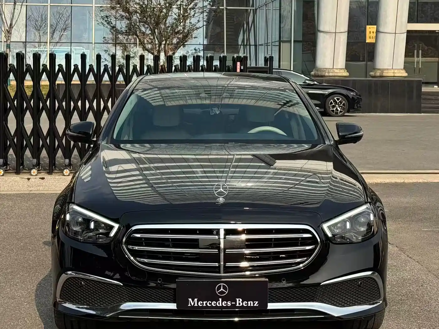 Фото 2 - Mercedes-Benz E-Class