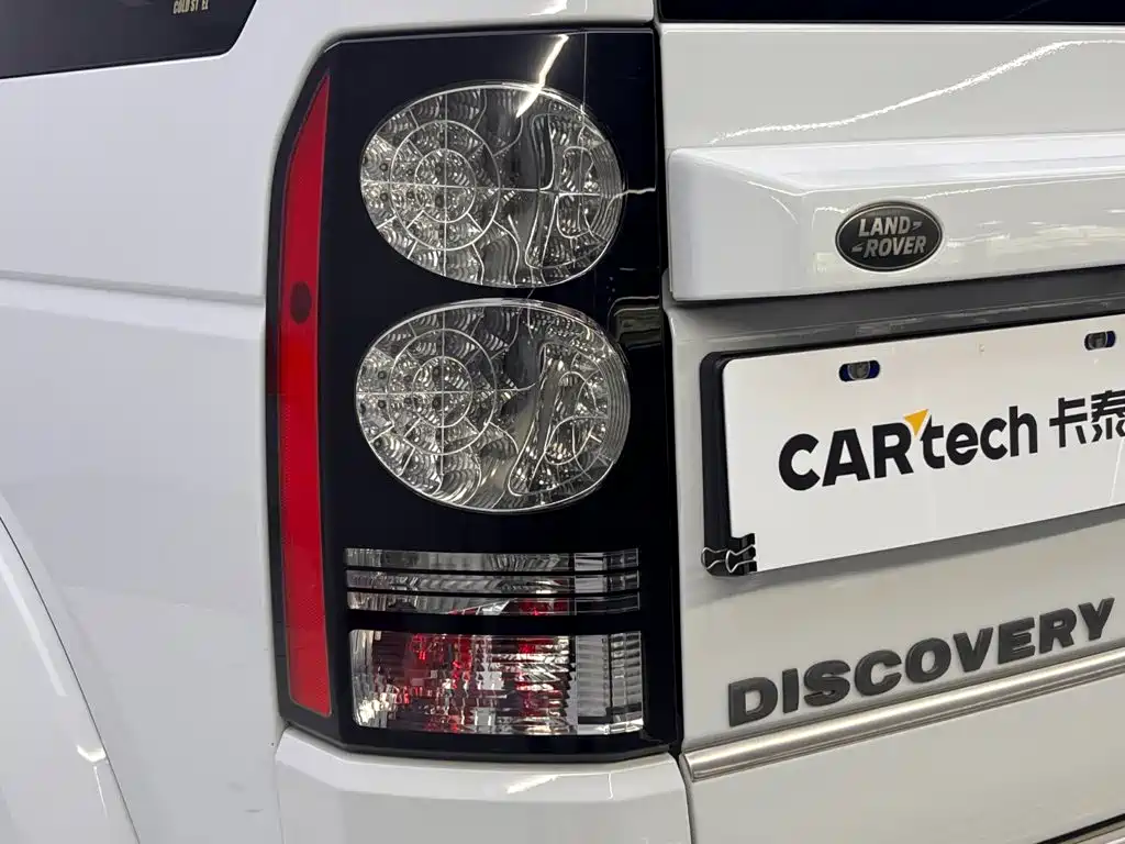 Фото 10 - Land Rover Discovery