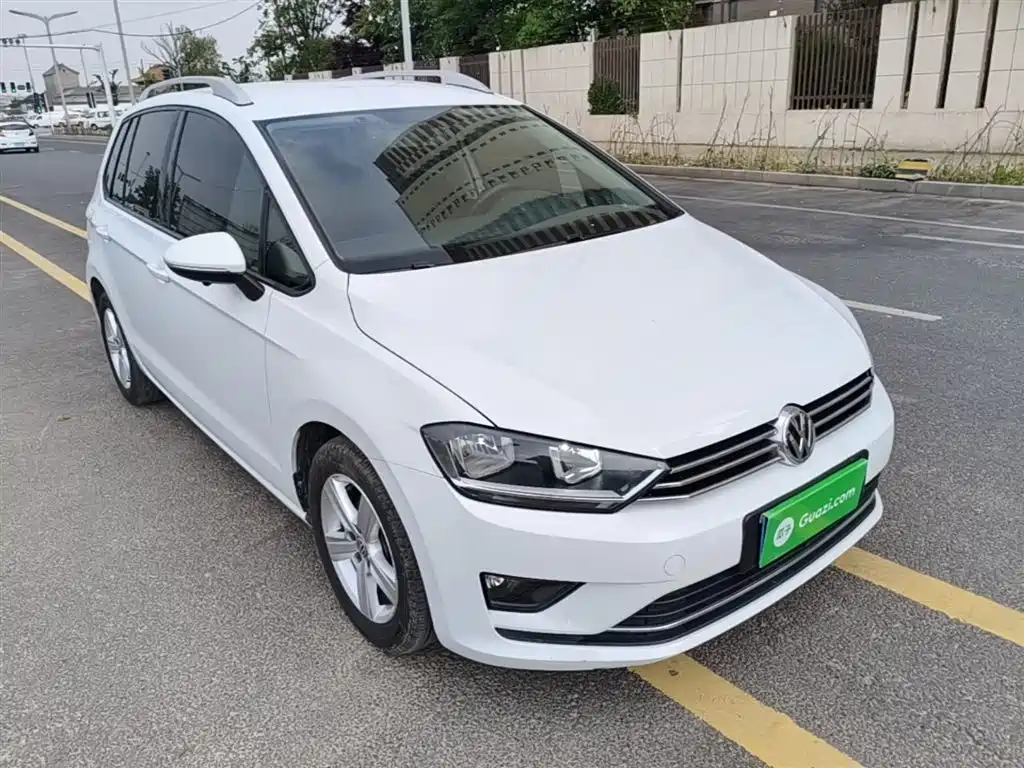 Volkswagen Golf Sportsvan 2018 1.6L Automatic Comfort фото 4