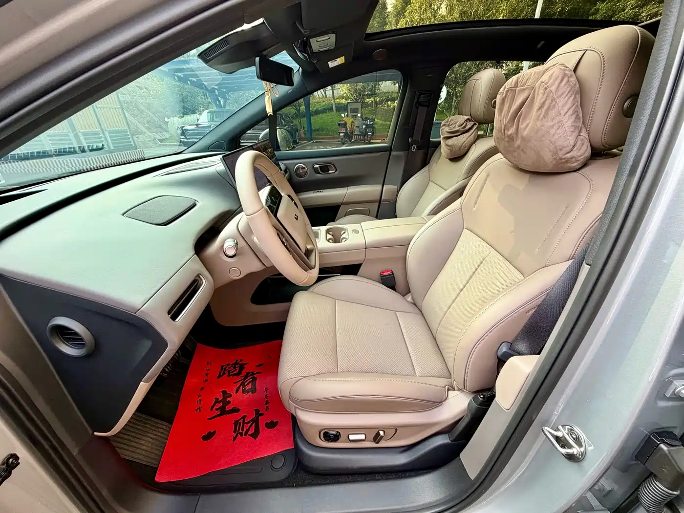 Li Auto i6 2026 2025 2WD Base Model