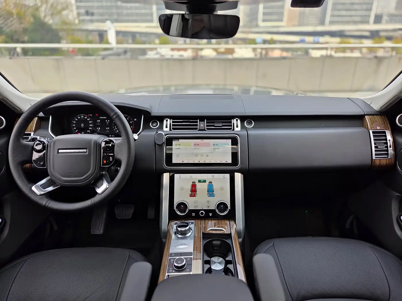 Land Rover Range Rover 2019 3.0 SC V6 Heritage Extended Edition фото 9
